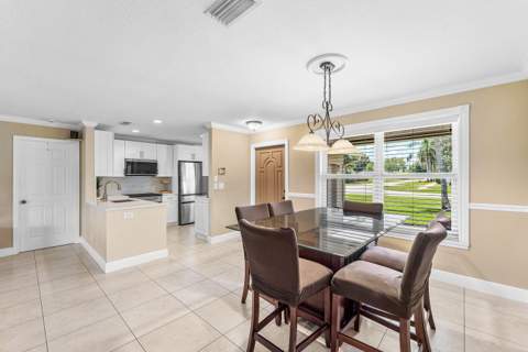 9393 Gettysburg Road, Boca Raton FL - photo 8 of 42