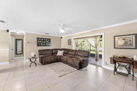 9393 Gettysburg Road, Boca Raton FL - photo 15 of 42