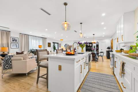 841 NW 75th Terrace, Plantation FL - photo 12 of 47
