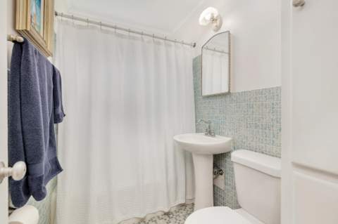 816 Avon Road, West Palm Beach FL - photo 11 of 25