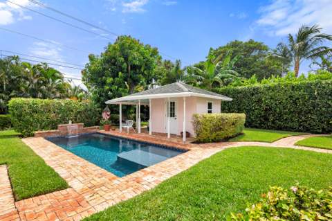816 Avon Road, West Palm Beach FL - photo 15 of 25