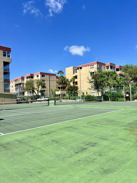 408 NW 68th Avenue #406, Plantation FL - photo 10 of 13