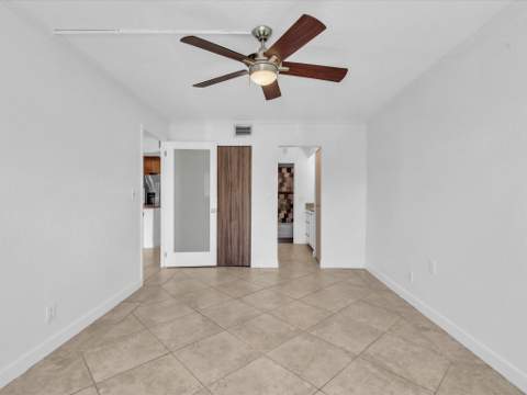 3002 NE 5th Terrace #105-B, Wilton Manors FL - photo 14 of 39