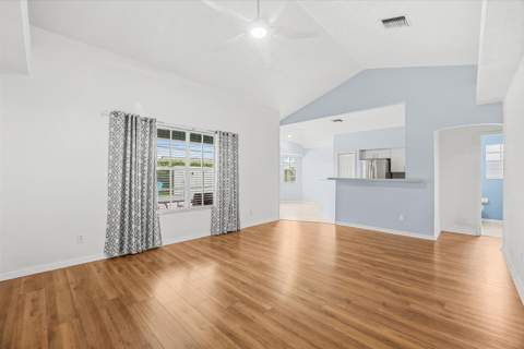 2388 SW Fern Circle, Port St. Lucie FL - photo 7 of 40