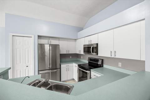 2388 SW Fern Circle, Port St. Lucie FL - photo 10 of 40