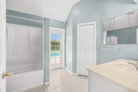2388 SW Fern Circle, Port St. Lucie FL - photo 15 of 40