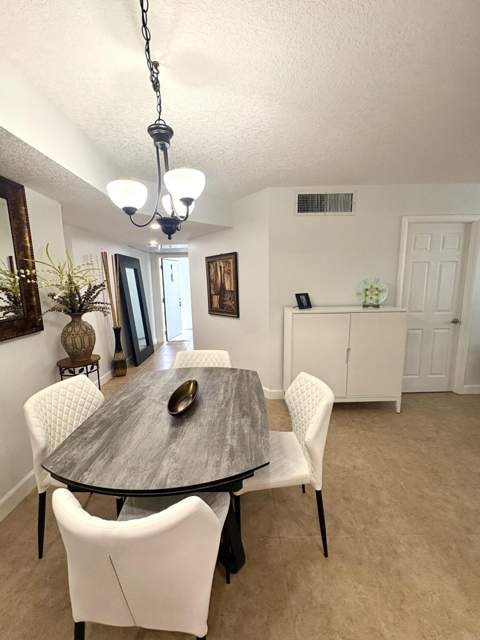 9200 Lime Bay Boulevard, Tamarac FL - photo 7 of 30