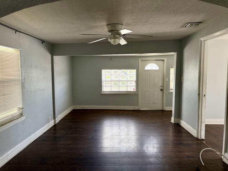 3 bedroom Single Family Residence at 1108 State Street, Tamarind Park, West Palm Beach — photo 3