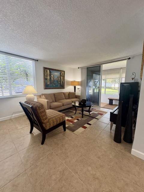 9200 Lime Bay Boulevard, Tamarac FL - photo 9 of 30