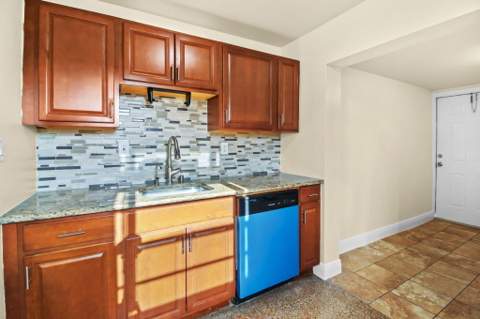 4546 Carver Street, Kenwood Estates FL - photo 18 of 34