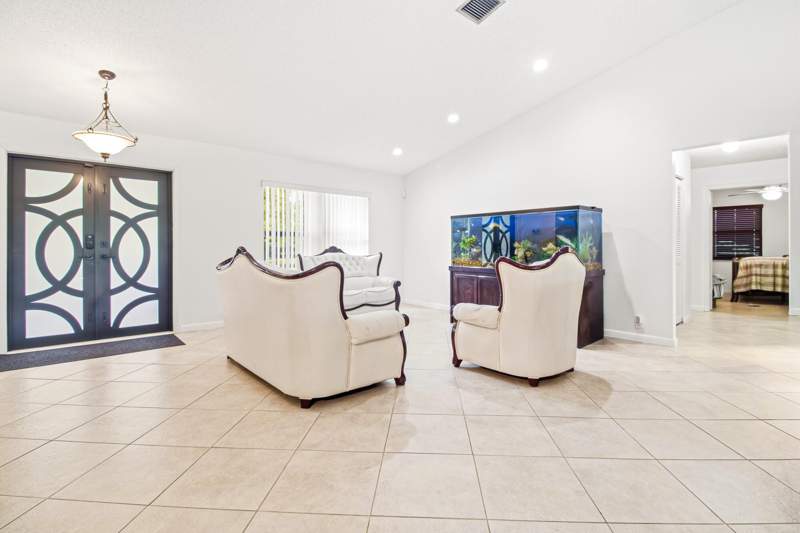 4 bedroom Single Family Residence at 11884 NW 2nd Court, West Glen 128-3 B, Coral Springs — photo 4