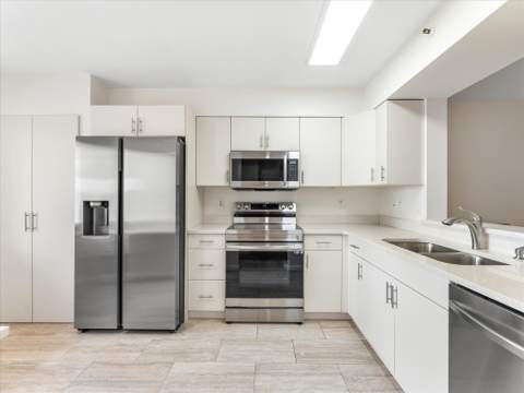 14111 Royal Vista Drive #405, Delray Beach FL - photo 11 of 73