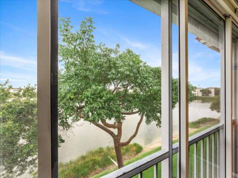 14111 Royal Vista Drive #405, Delray Beach FL - photo 22 of 73