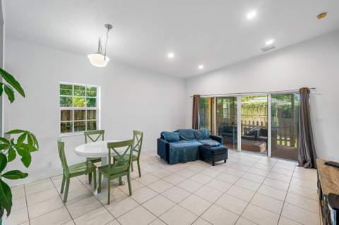 2406 Sundy Avenue, Delray Beach FL - photo 9 of 32