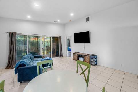 2406 Sundy Avenue, Delray Beach FL - photo 12 of 32