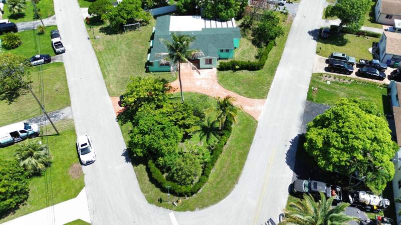 4 bedroom Single Family Residence at 2907 SW 67th Terrace, Miramar Sec 3, Miramar — photo 4