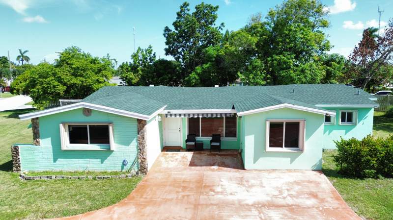 4 bedroom Single Family Residence at 2907 SW 67th Terrace, Miramar Sec 3, Miramar — photo 5