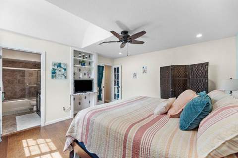 18577 Woodstream Drive, Boca Raton FL - photo 19 of 57