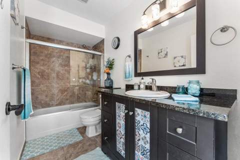 18577 Woodstream Drive, Boca Raton FL - photo 20 of 57