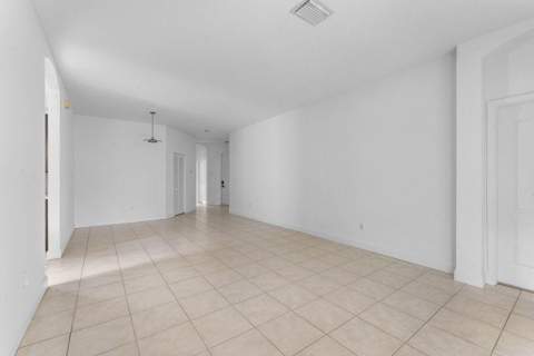196 Seminole Lakes Drive, Royal Palm Beach FL - photo 6 of 51