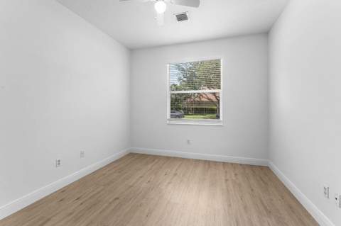 196 Seminole Lakes Drive, Royal Palm Beach FL - photo 23 of 51