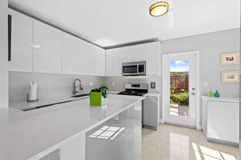 1175 Grant Street, Hollywood FL - photo 8 of 29