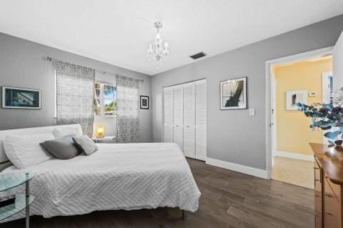 1175 Grant Street, Hollywood FL - photo 14 of 29