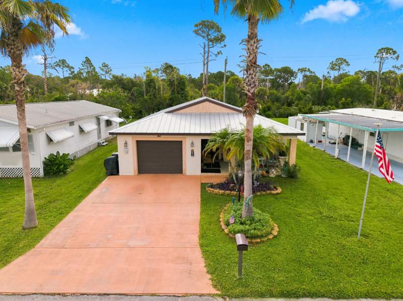 2 bedroom Single Family Residence at 82 Mediterranean Boulevard, Spanish Lakes One Leasehold Estates, Port St. Lucie — photo 2
