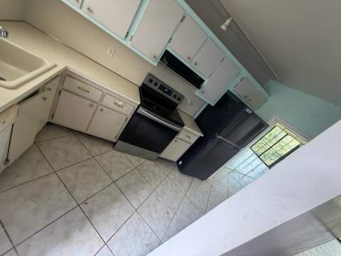 4760 W Lucerne Lakes Blvd W #407, Lake Worth FL - photo 7 of 16