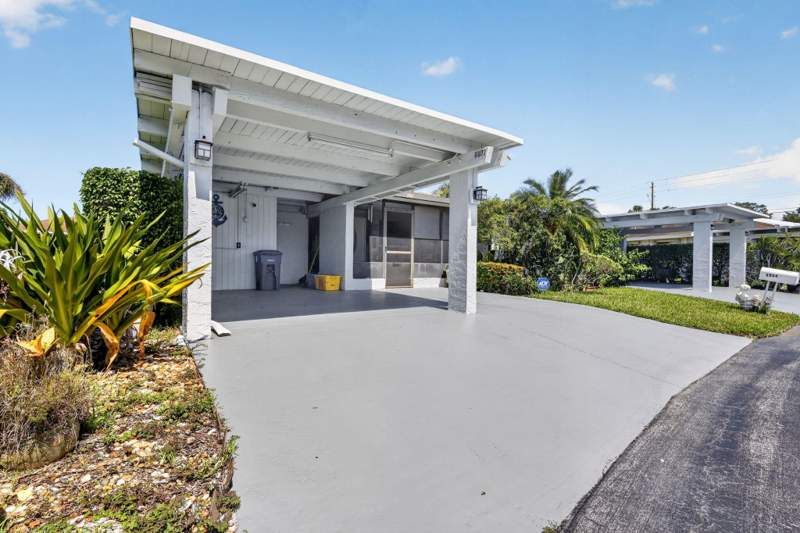 2 bedroom Townhouse at 6802 Moonlit Drive, Camelot Village Sec 3, Delray Beach — photo 2