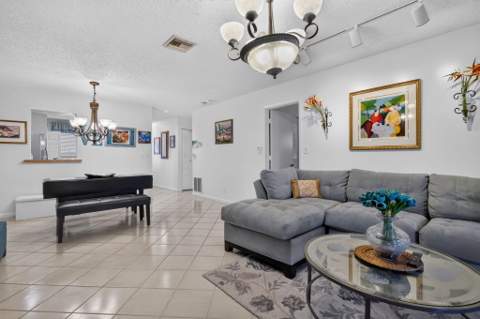 6802 Moonlit Drive, Delray Beach FL - photo 16 of 51