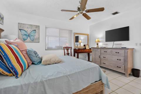 6802 Moonlit Drive, Delray Beach FL - photo 24 of 51