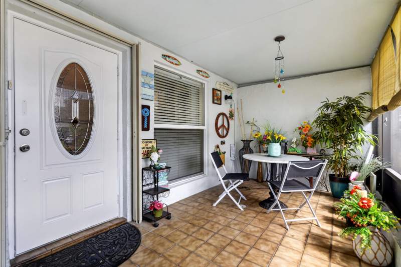 2 bedroom Townhouse at 6802 Moonlit Drive, Camelot Village Sec 3, Delray Beach — photo 5
