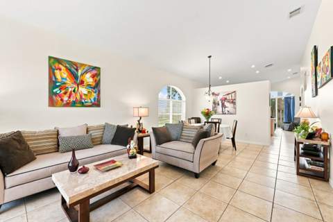 7778 NW 17th Place, Pembroke Pines FL - photo 6 of 34