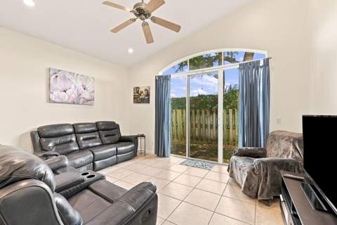 7778 NW 17th Place, Pembroke Pines FL - photo 20 of 34