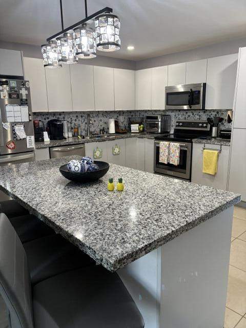 2 bedroom Single Family Residence at 2934 NW 73rd Avenue, Sunrise Golf Village Sec 16, Fort Lauderdale — photo 3