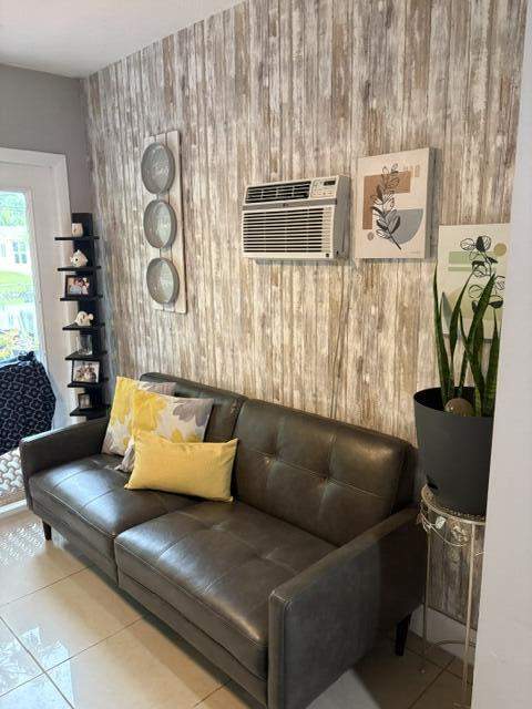 2934 NW 73rd Avenue, Fort Lauderdale FL - photo 9 of 19