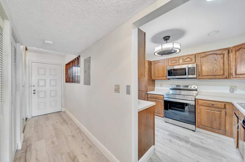2 bedroom Condominium at 3485 Environ Boulevard #C504, Lakes Of Environ Condo, Lauderhill — photo 2