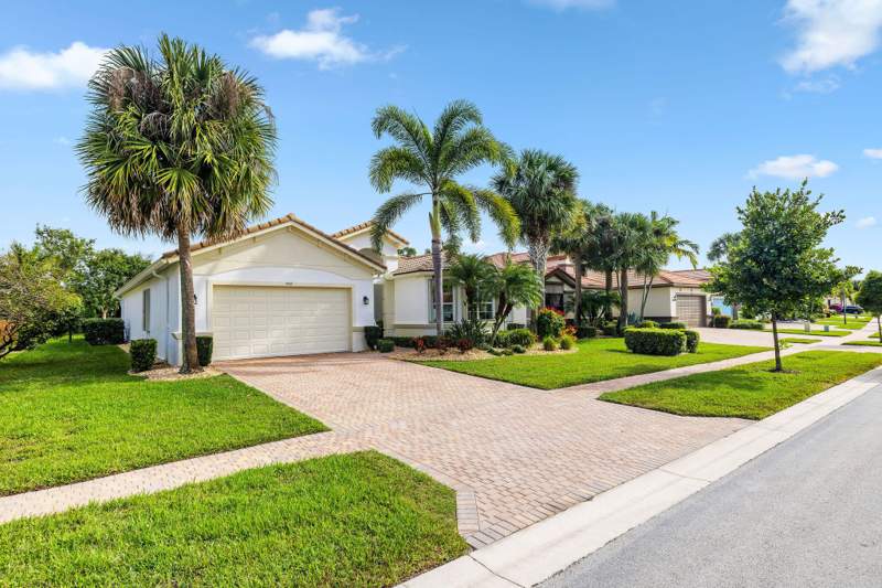 3 bedroom Single Family Residence at 9362 Isles Cay Drive, Four Seasons, Delray Beach — photo 2