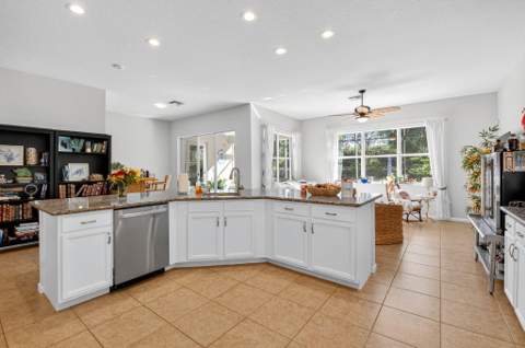 9362 Isles Cay Drive, Delray Beach FL - photo 9 of 33