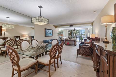 2101 Marina Isle Way #202, Jupiter FL - photo 7 of 35