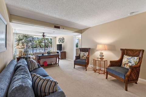 2101 Marina Isle Way #202, Jupiter FL - photo 8 of 35