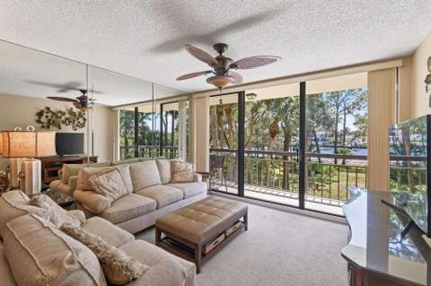 2101 Marina Isle Way #202, Jupiter FL - photo 9 of 35