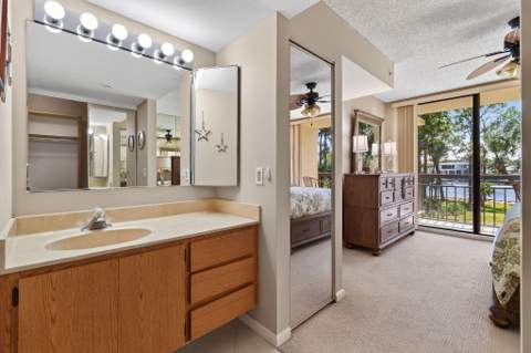2101 Marina Isle Way #202, Jupiter FL - photo 14 of 35