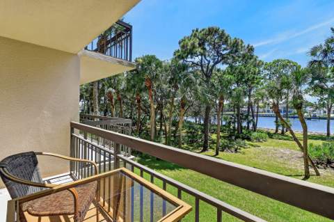 2101 Marina Isle Way #202, Jupiter FL - photo 17 of 35