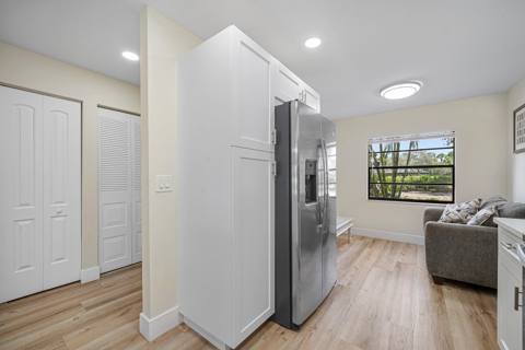 17 Southport Lane #E, Boynton Beach FL - photo 8 of 107