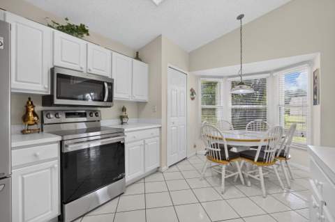 2221 Soundings Court, Greenacres FL - photo 19 of 63