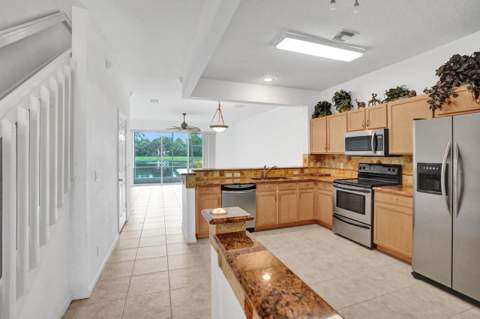 1102 Woodfield Road, Greenacres FL - photo 6 of 16