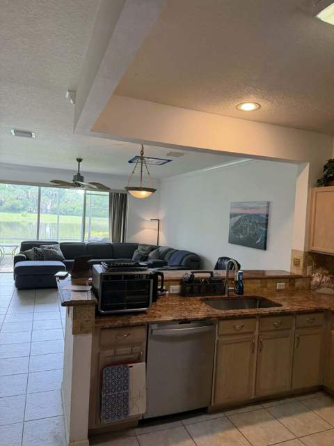 1102 Woodfield Road, Greenacres FL - photo 12 of 16