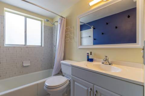 2840 Lake Osborne Drive #111, Lake Worth FL - photo 14 of 38